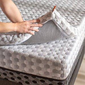 Are you sick of sleepless nights? Get the comfort your body deserves with <I>mattress pads</I> MattressReviews.co