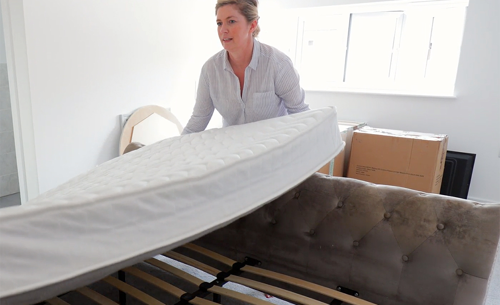 Tips on How to Move a Mattress